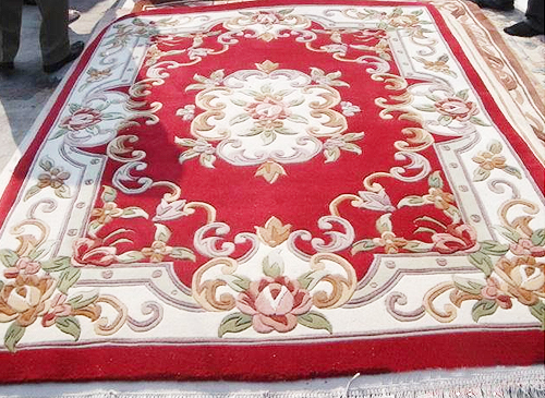 怎么深層清潔地毯？